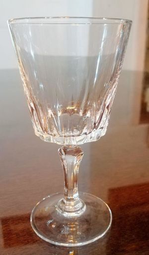 Juego De 25 Copas Francesas Vintage Para 5 Personas Marca Cristal D'Arques Cristal De Plomo Precio 4600 Foto8